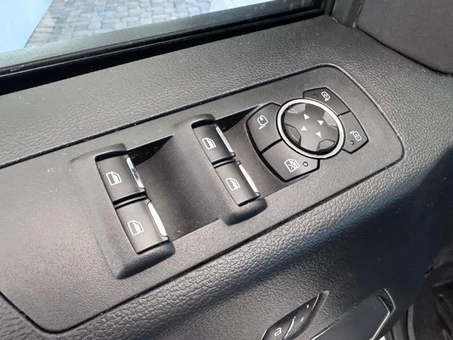 Used 2016 White Platinum Clearcoat Metallic Ford Lariat image 10