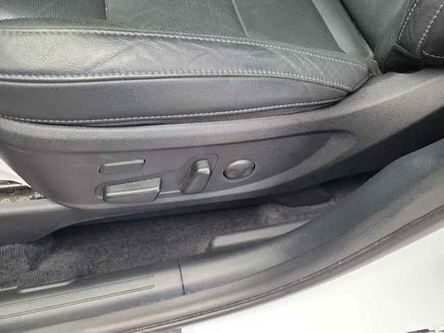 Used 2021 White Kia SX image 16