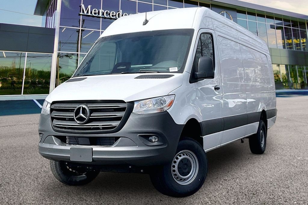 New 2026 Arctic White Mercedes-Benz Cargo 170 WB image 2