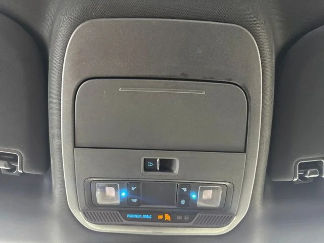 Certified Used 2022 White Metallic Ford XLT image 14
