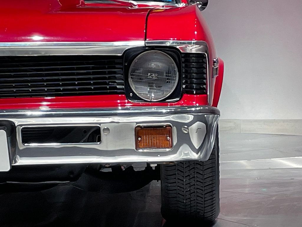 Used 1972 Red Chevrolet  image 4