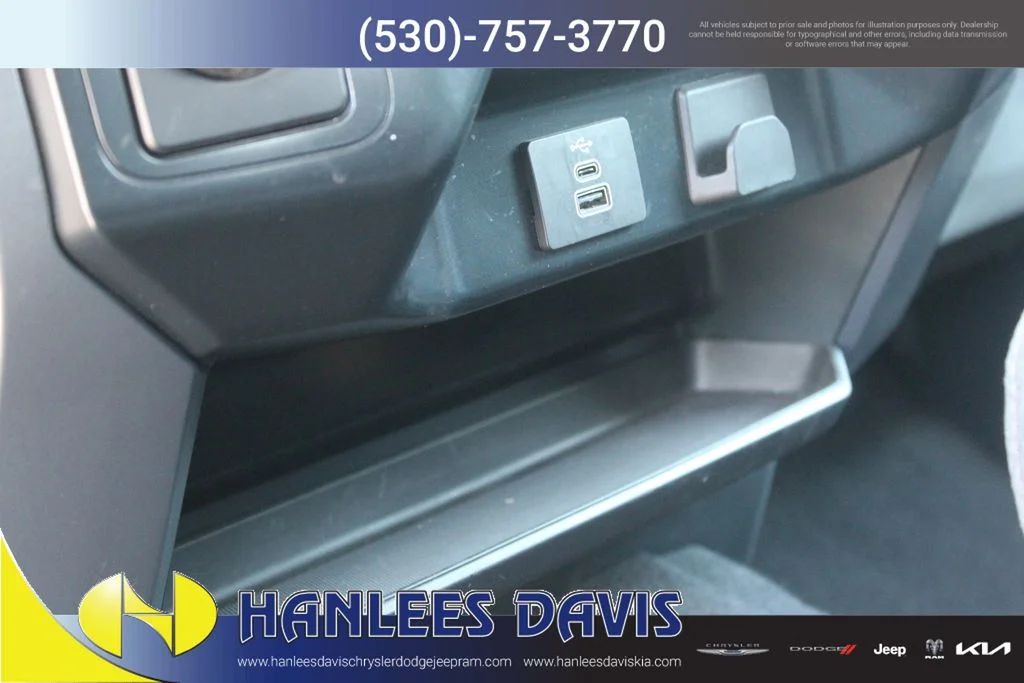 Used 2025 Black Ford XLT image 14