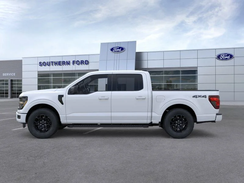New 2026 Oxford White Ford XLT image 3