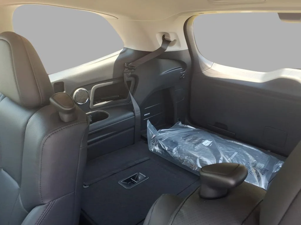 2026 Subaru Ascent Touring - Photo 8