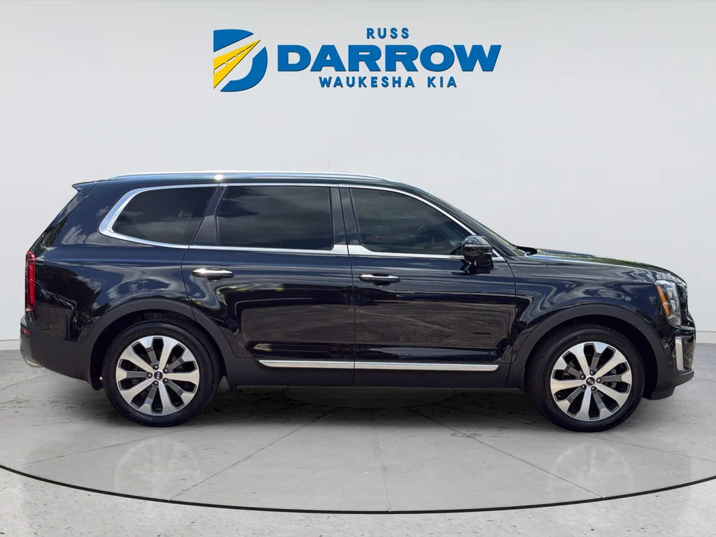 Used 2021 Black Kia SX image 6