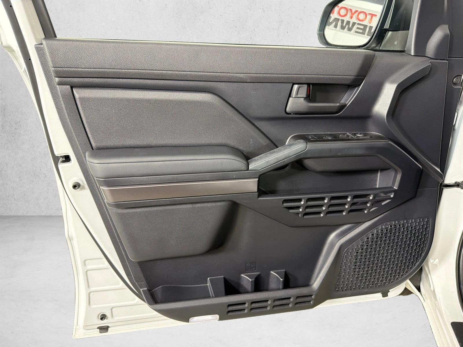 Used 2025 Silver Toyota SR5 image 10