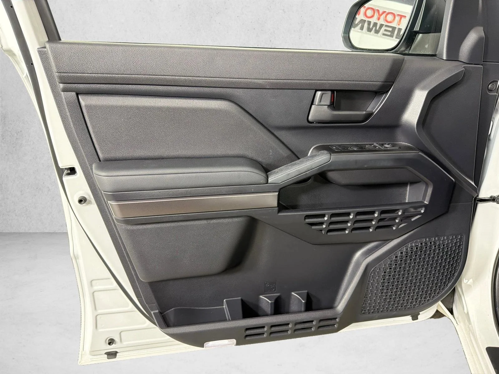 Used 2025 Silver Toyota SR5 image 10
