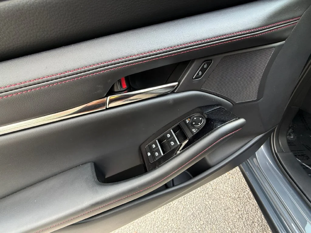Used 2026 Gray Mazda 2.5 S Carbon Edition image 11