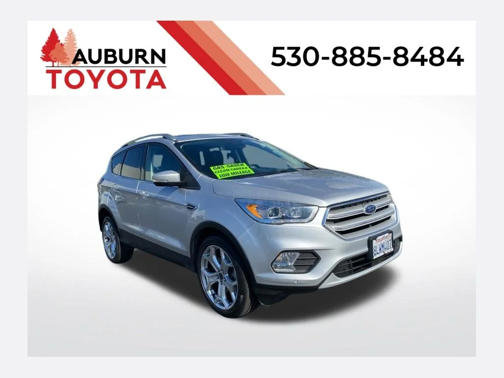 2019 Ford Escape Titanium's photo