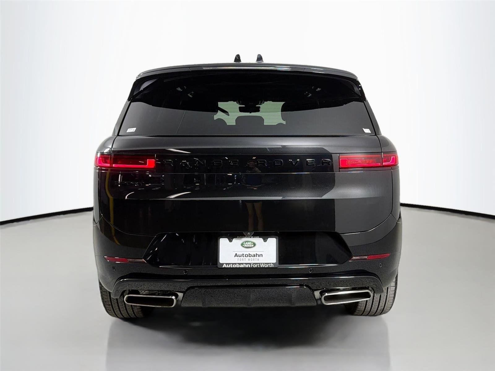 New 2026 Santorini Black LAND ROVER Dynamic SE image 24