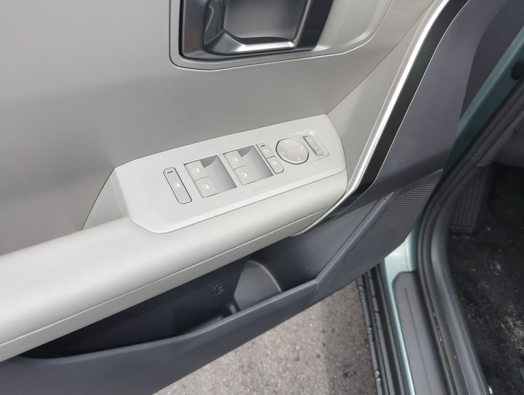 New 2027 Iceberg Green Kia S image 19