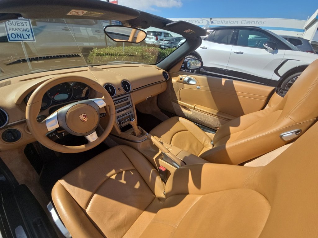 Used 2005 Black Porsche Base image 9