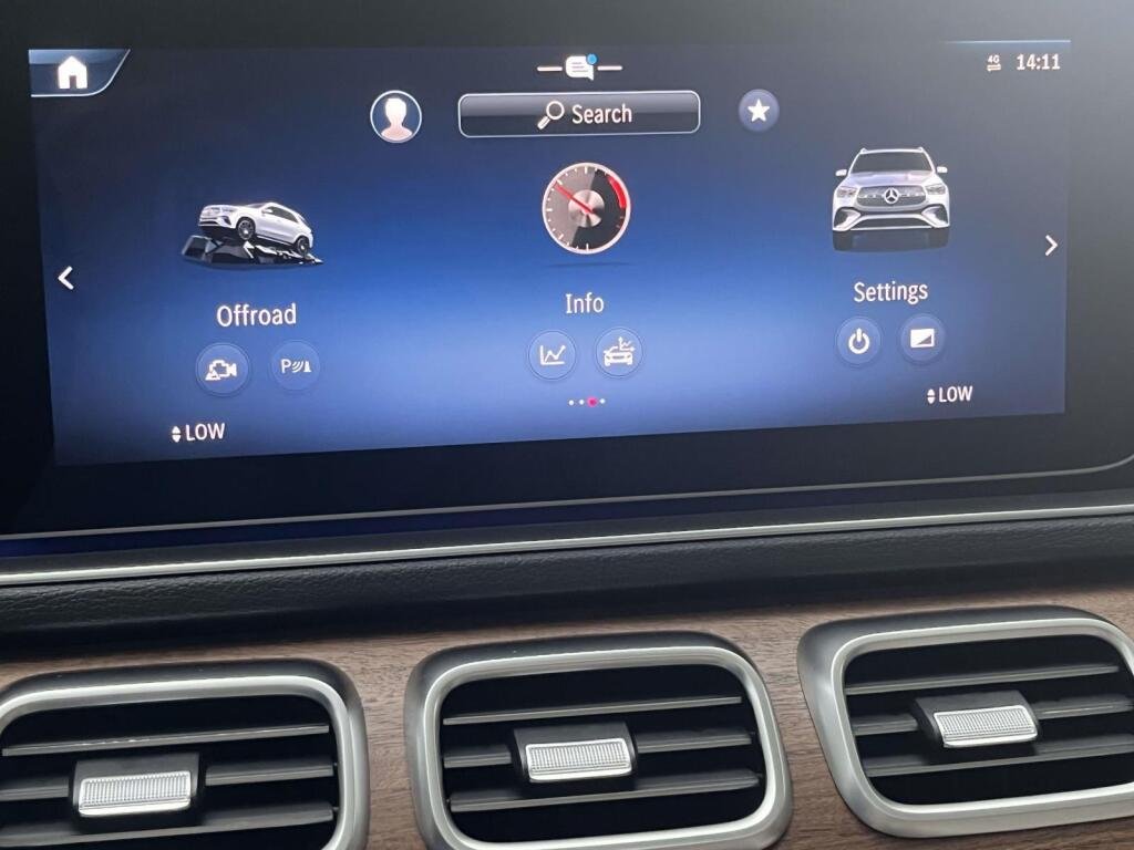 New 2026 Night Black Mercedes-Benz GLA 250 image 26