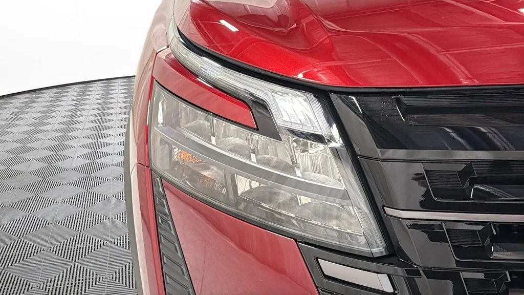 New 2026 Red Nissan Platinum image 18