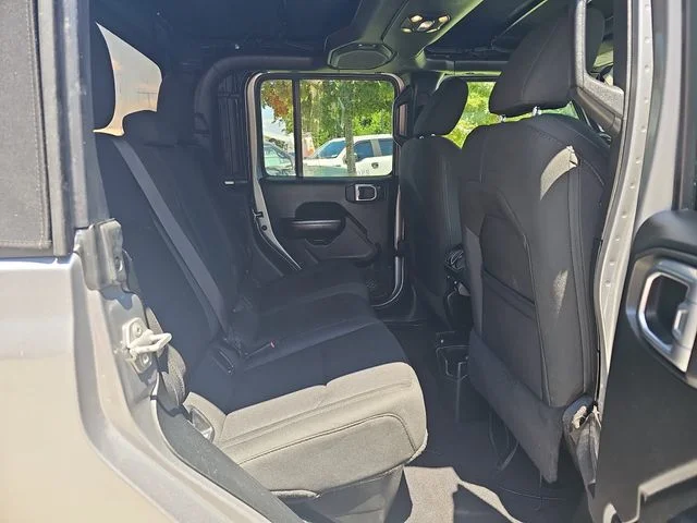 Used 2020 Silver Jeep Sport image 11