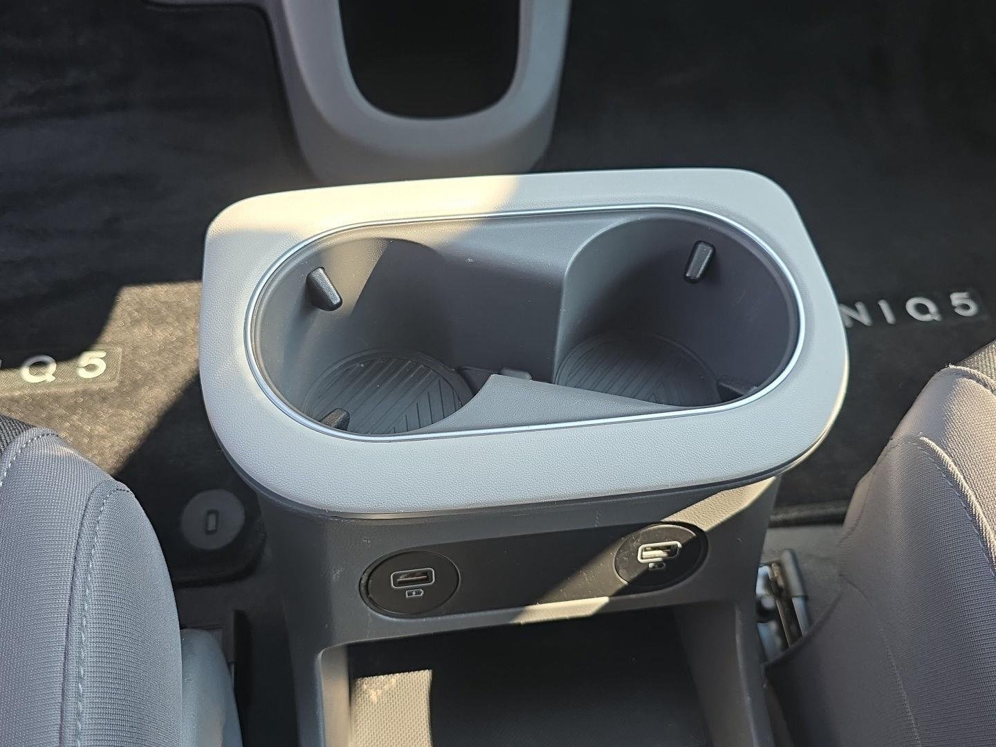 Used 2024 Atlas White Hyundai SE image 19