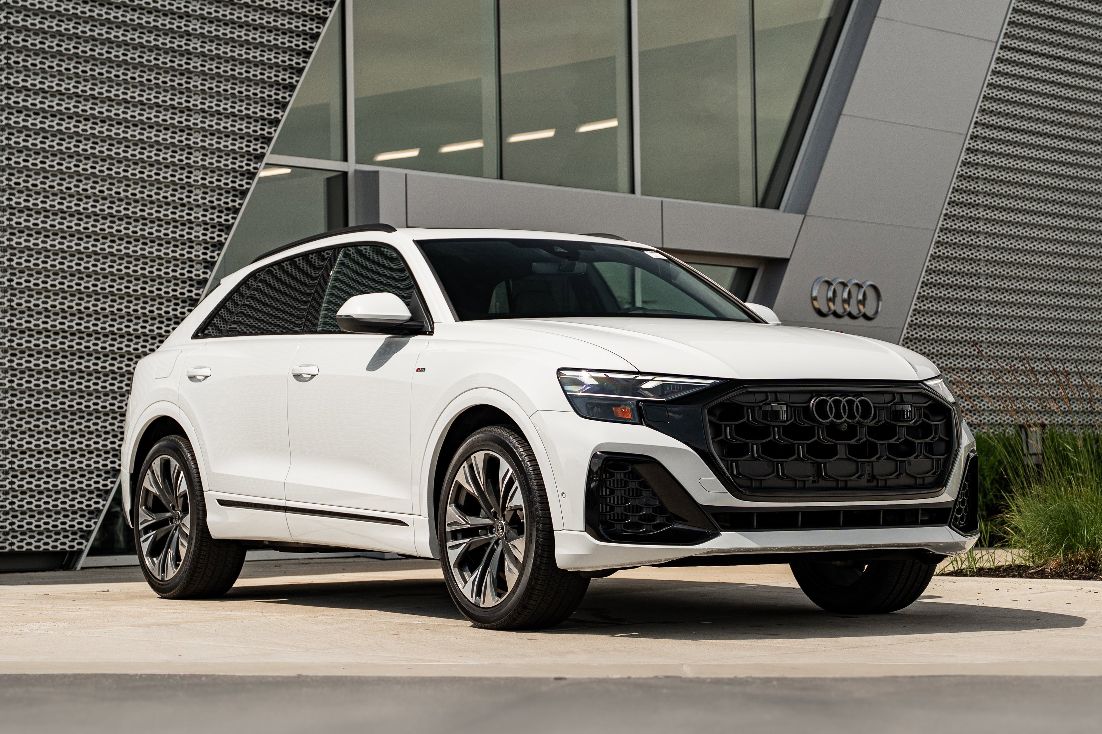 2026 Audi Q8