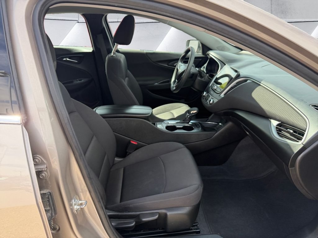 Used 2024 Gray Chevrolet LT image 13