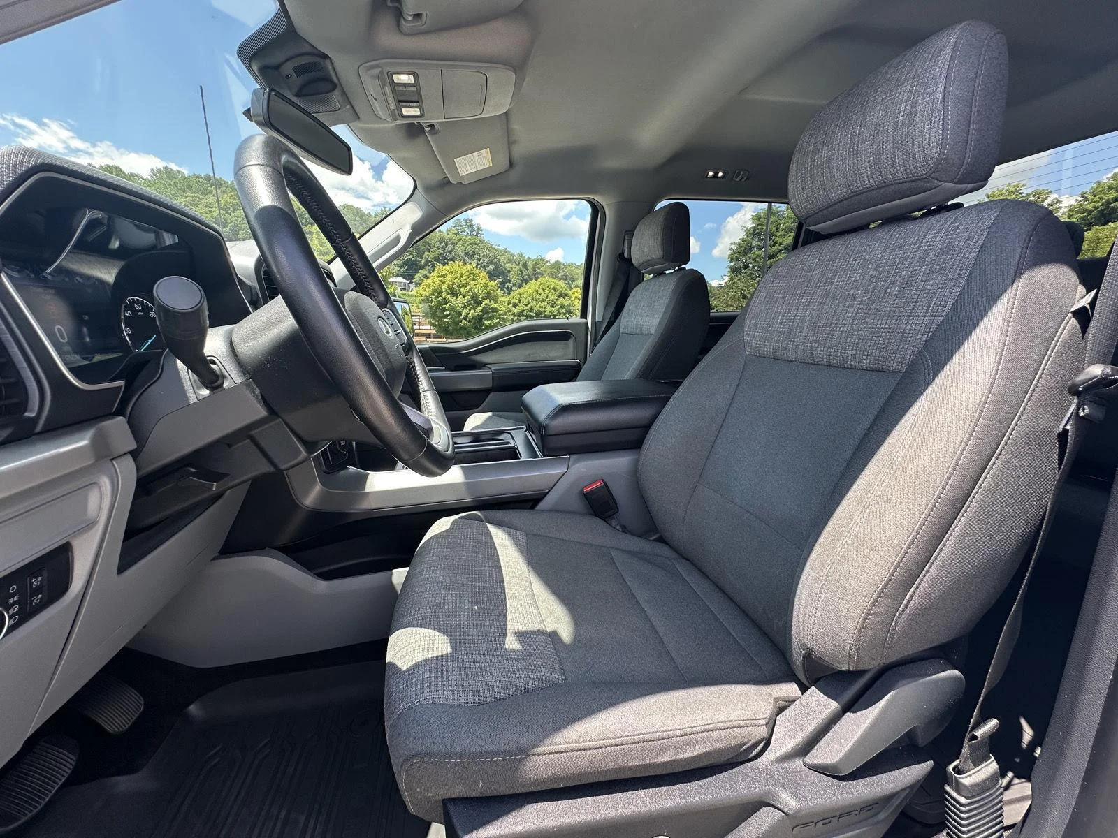 Used 2021 WHITE Ford XLT image 9