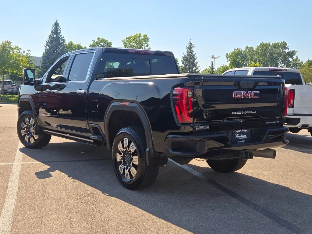 Used 2024 Black GMC Denali image 16