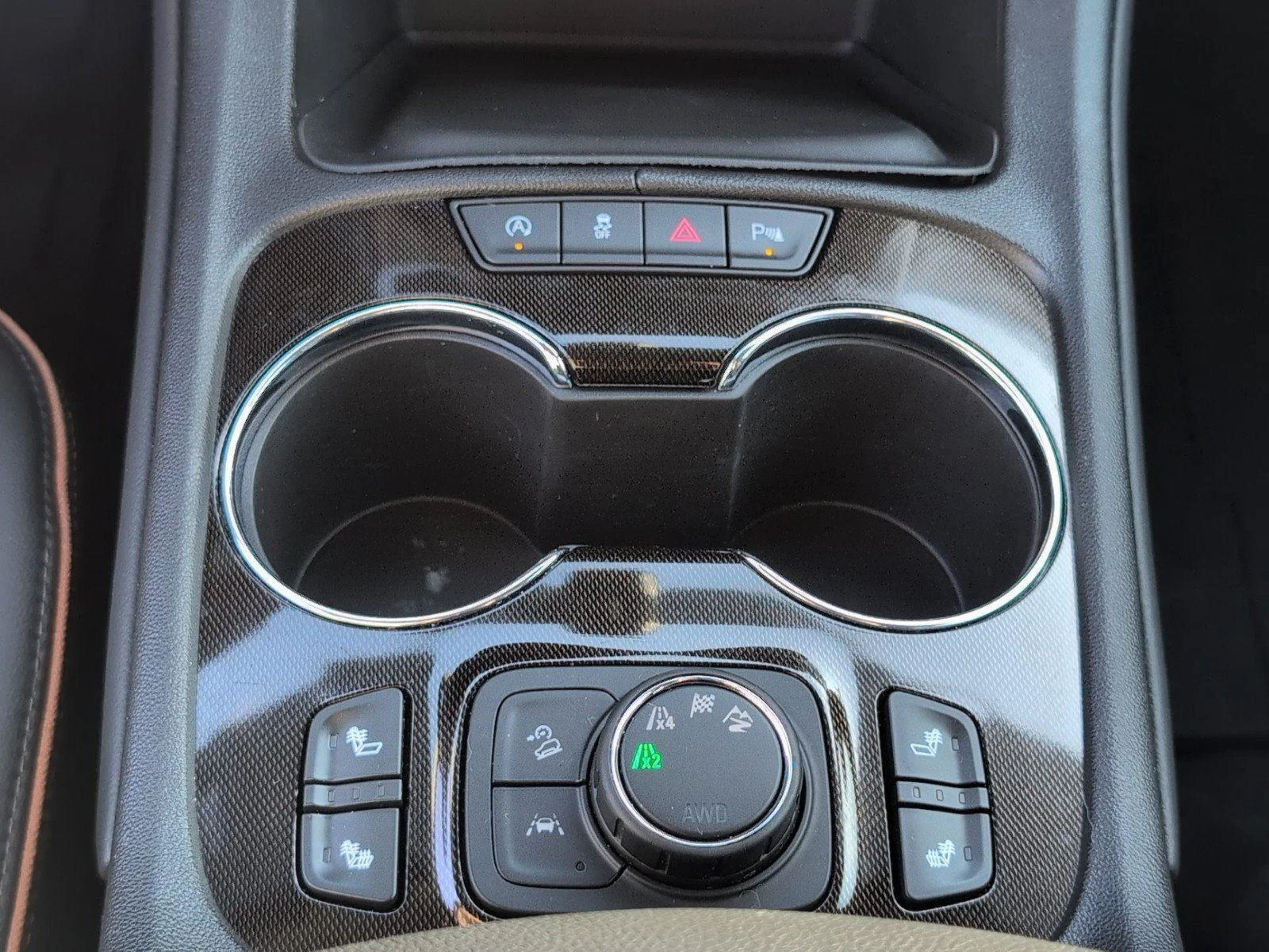 Used 2023 Sterling Metallic GMC AT4 image 25