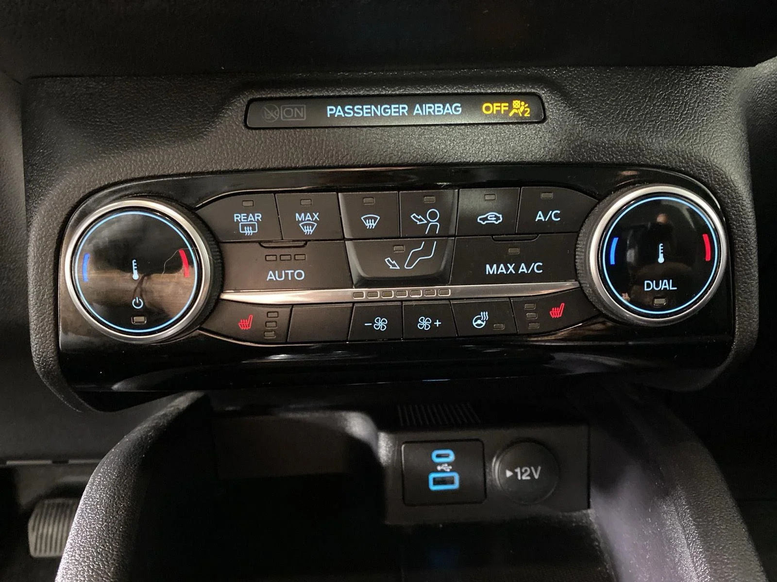 Used 2022 Carbonized Gray Ford SEL image 20