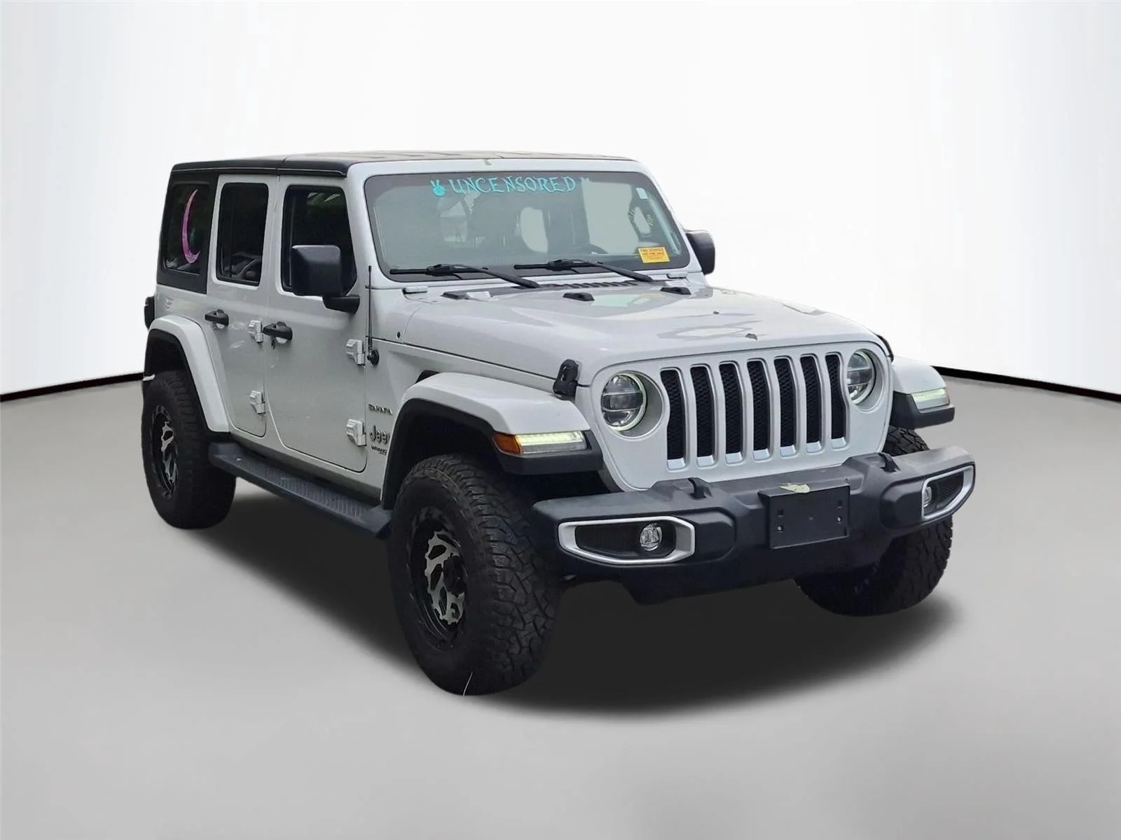 Used 2021 Bright White Clearcoat Jeep Unlimited Sahara image 7