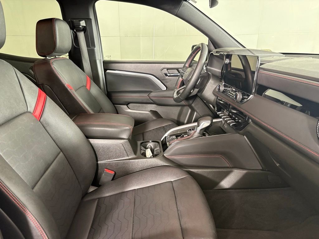 Used 2023 Gray Chevrolet Z71 image 14