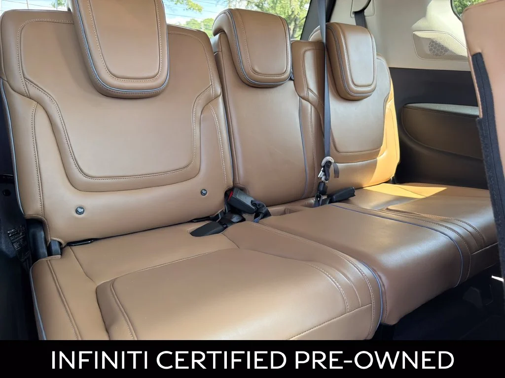 Certified Used 2025 Black Obsidian INFINITI LUXE image 38