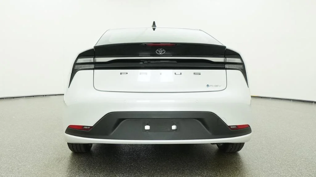New 2026 Wind Chill Pearl Toyota SE image 22