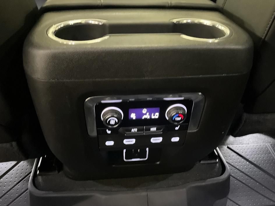 Used 2023 White Chevrolet High Country image 34