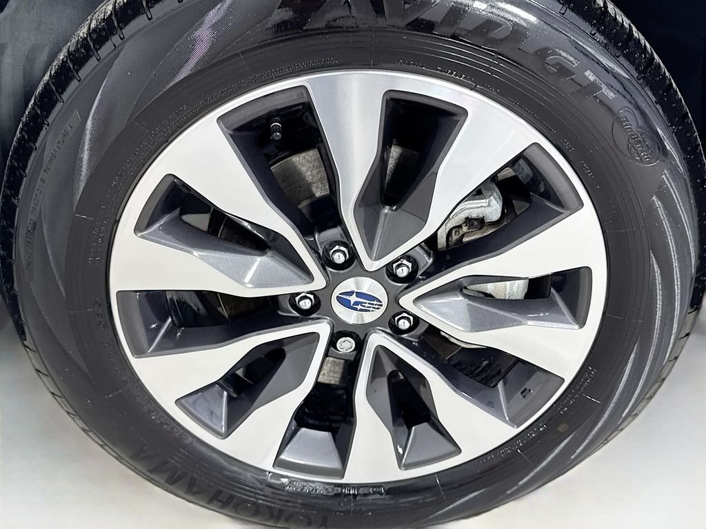 Used 2025 Crystal White Pearl Subaru Limited XT image 43