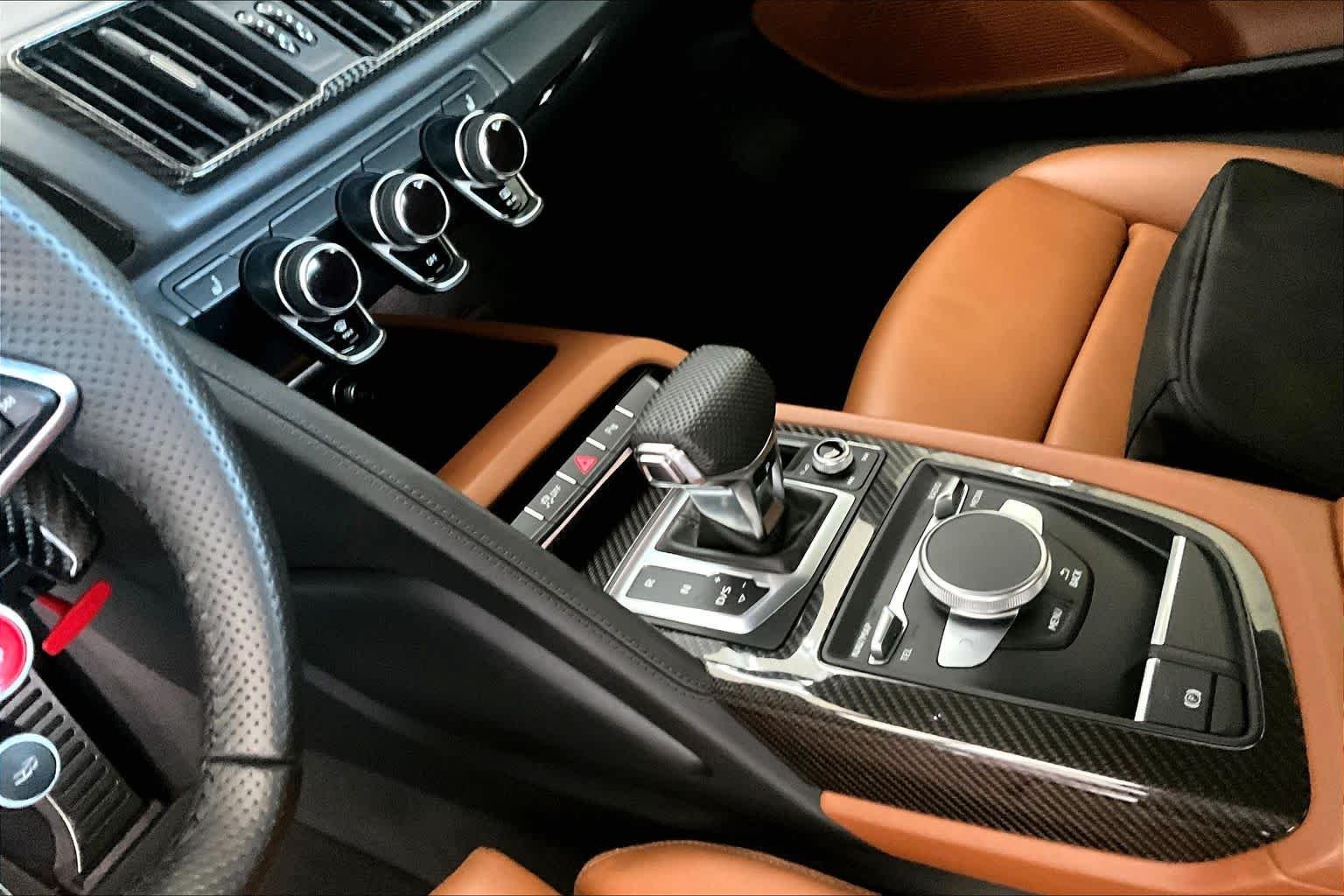 Used 2020 Kemora Gray Metallic Audi V10 performance image 14