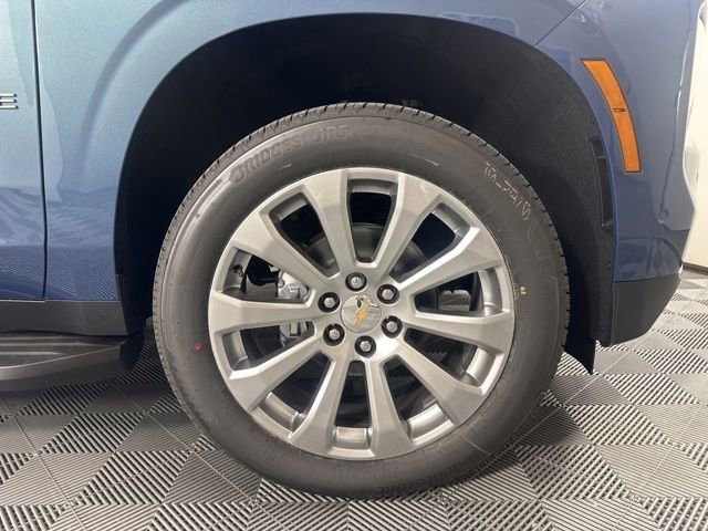 New 2026 Lakeshore Blue Metallic Chevrolet Premier image 9