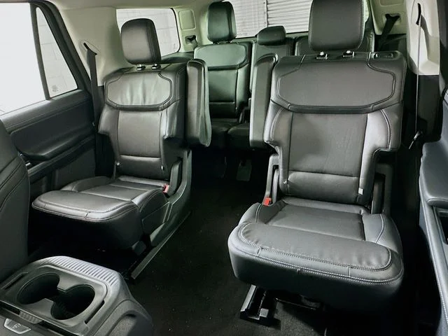 New 2026 Ford Expedition Platinum