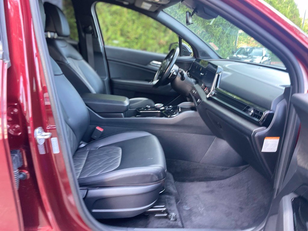 Used 2024 Dawning Red Kia X-Line image 25