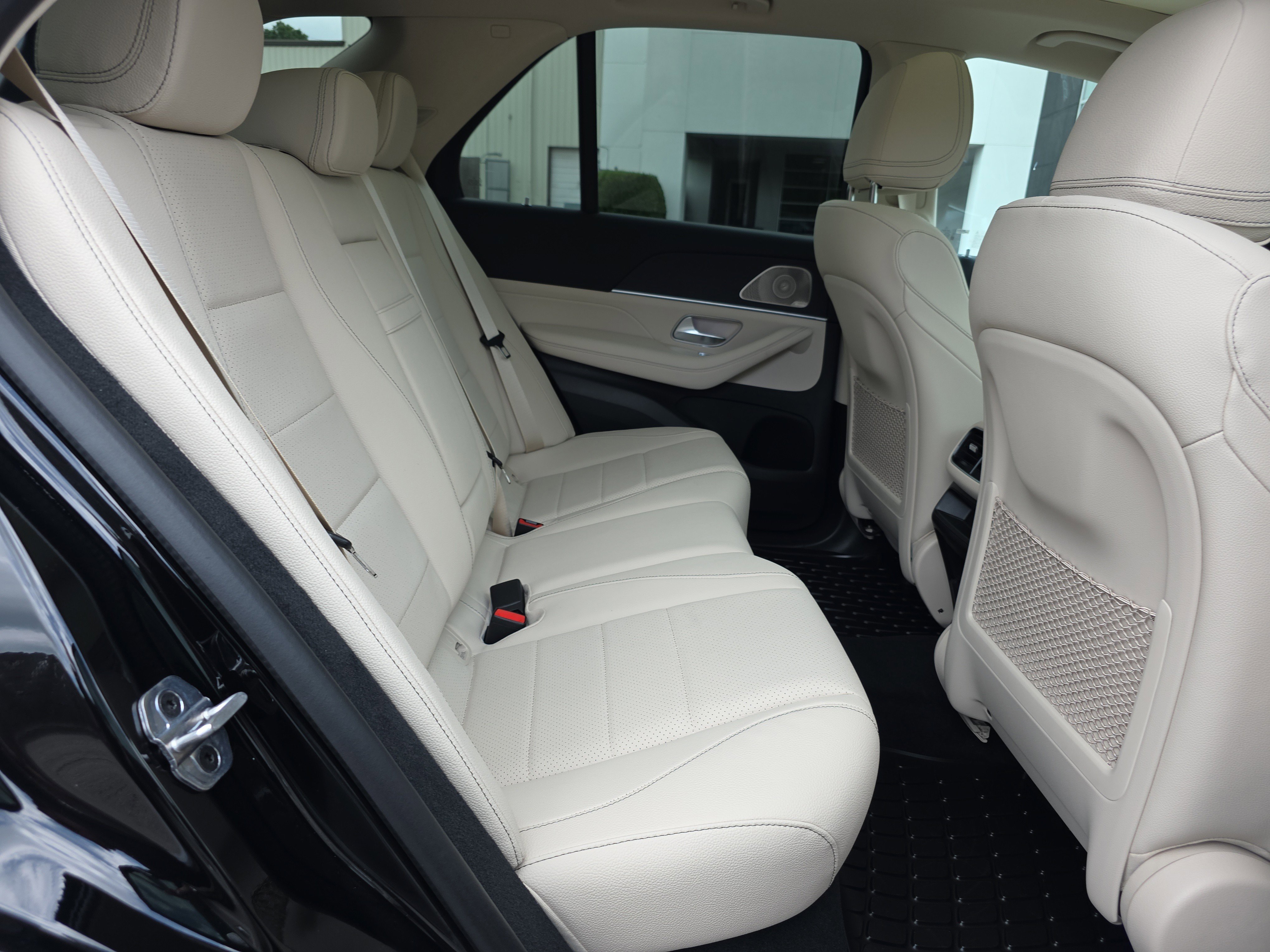 New 2026 Black Mercedes-Benz GLE 350 image 43