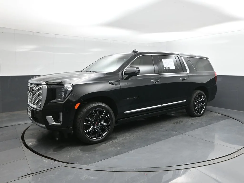 2023 GMC Yukon Denali AWD's photo