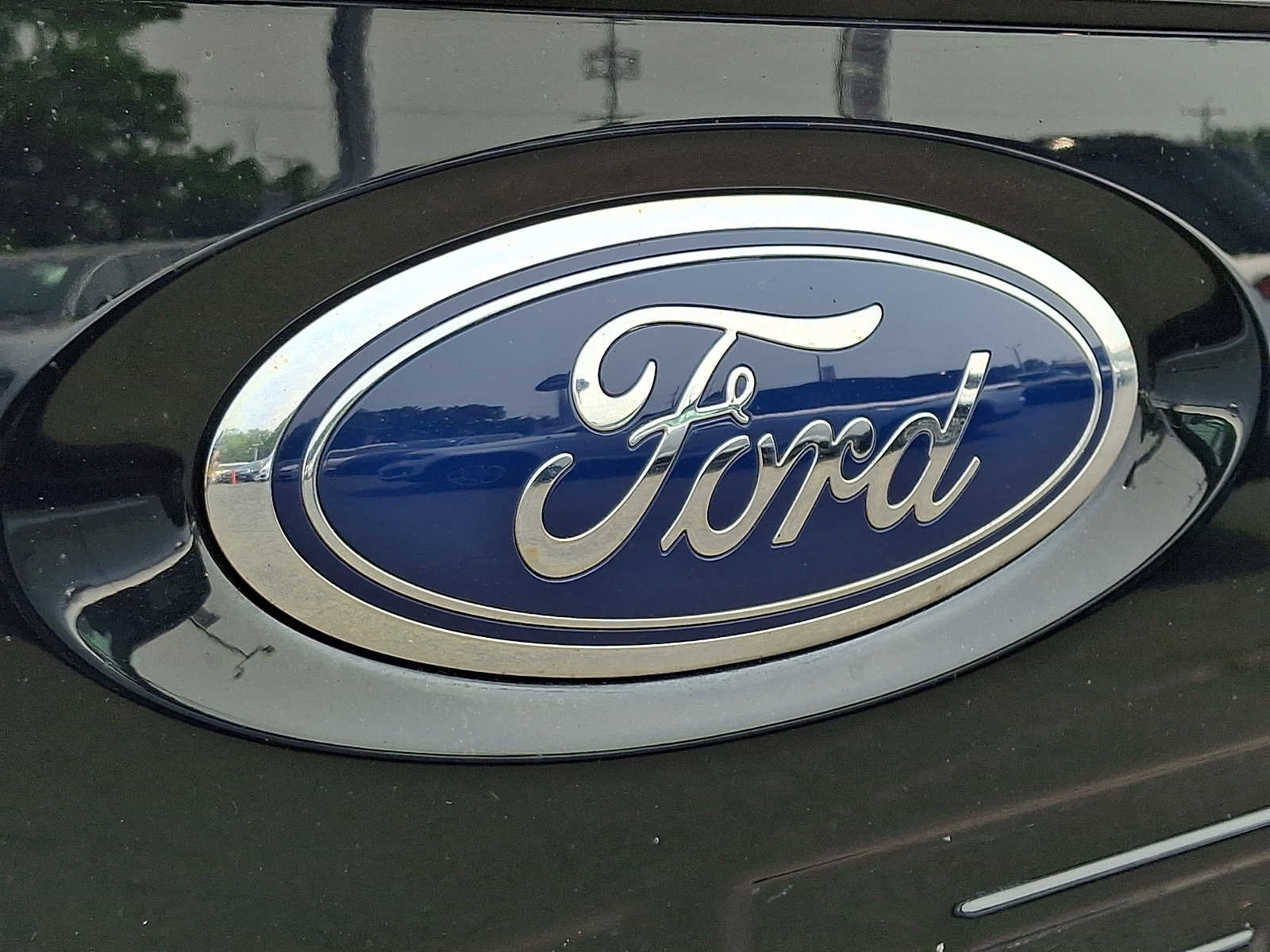 Used 2021 Agate Black Metallic Ford XL image 29