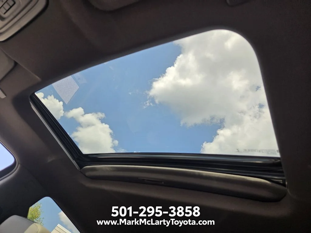 Used 2020 Red GMC SLT image 18