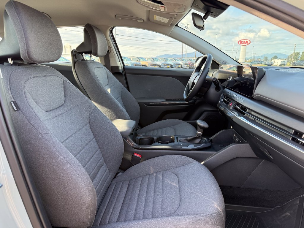 Certified Used 2025  Kia EX image 12