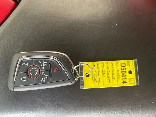 Used 2020 Arctic White Chevrolet 3LT image 29