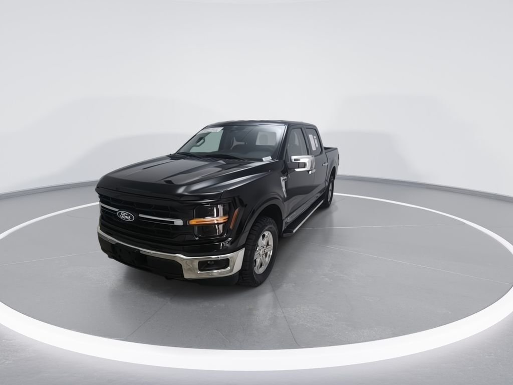 Used 2024 Black Ford XLT image 4