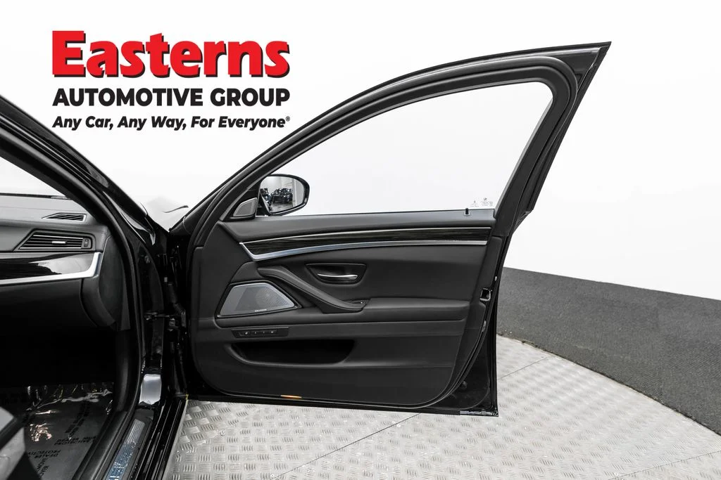 Used 2015 Black BMW Base image 41