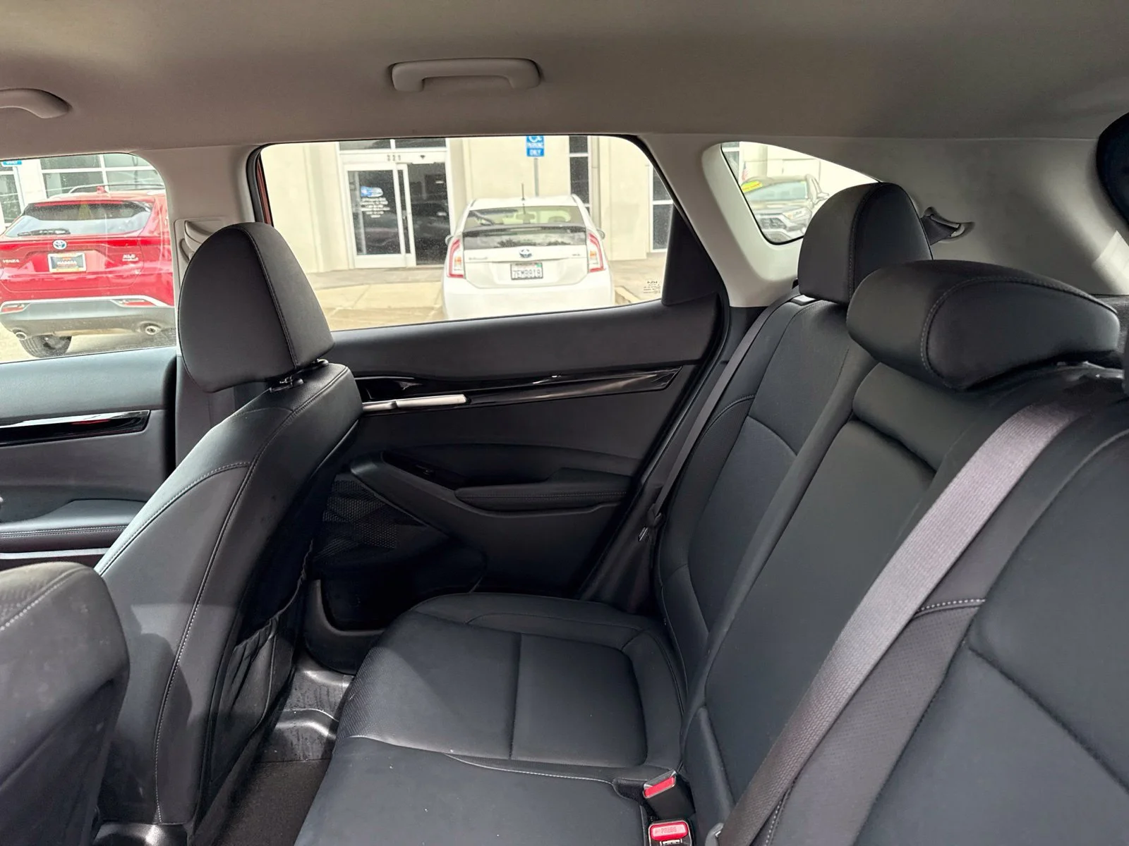 Used 2024 Brown Kia SX image 27
