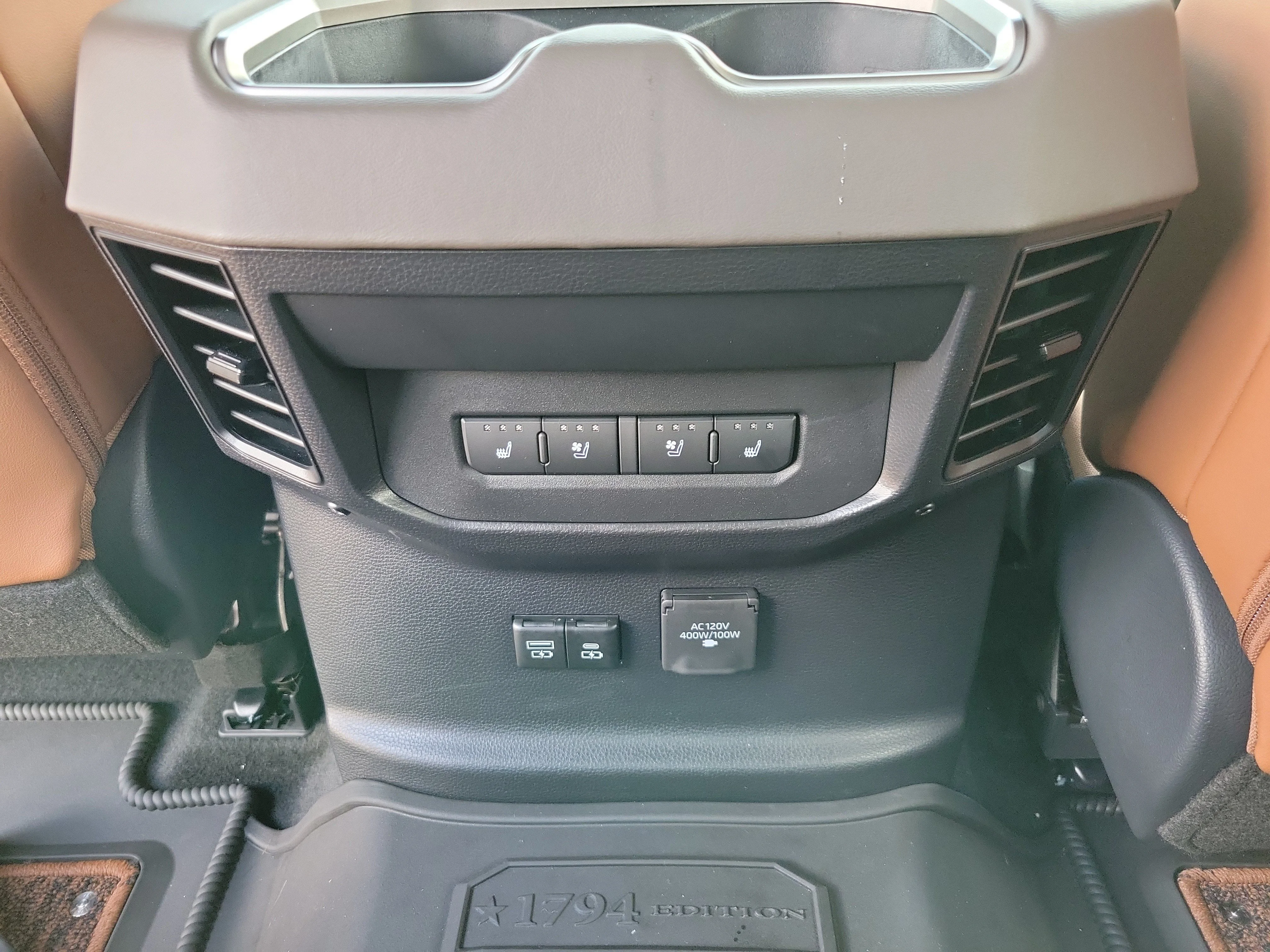 2026 Toyota Tundra 1794 Edition - Photo 11