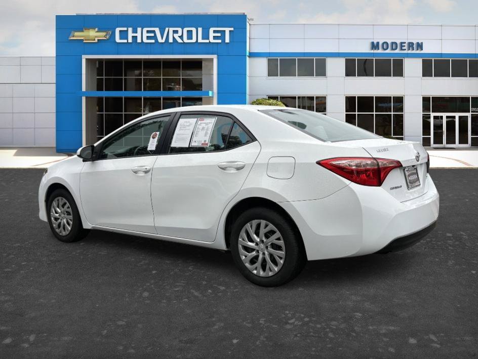 Used 2018 Super White Toyota LE image 3