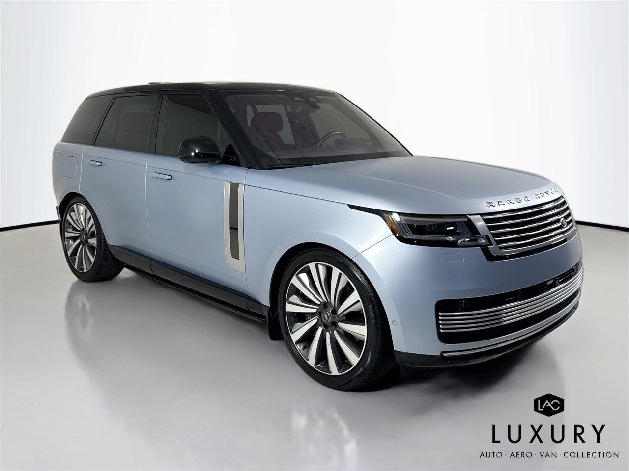Used 2023 Ionian Silver SV Bespoke Ultra Metallic Gloss Land Rover SV | 225K MSRP image 4