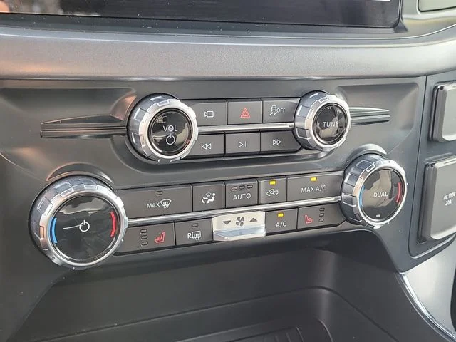 Used 2025 White Ford XLT image 25