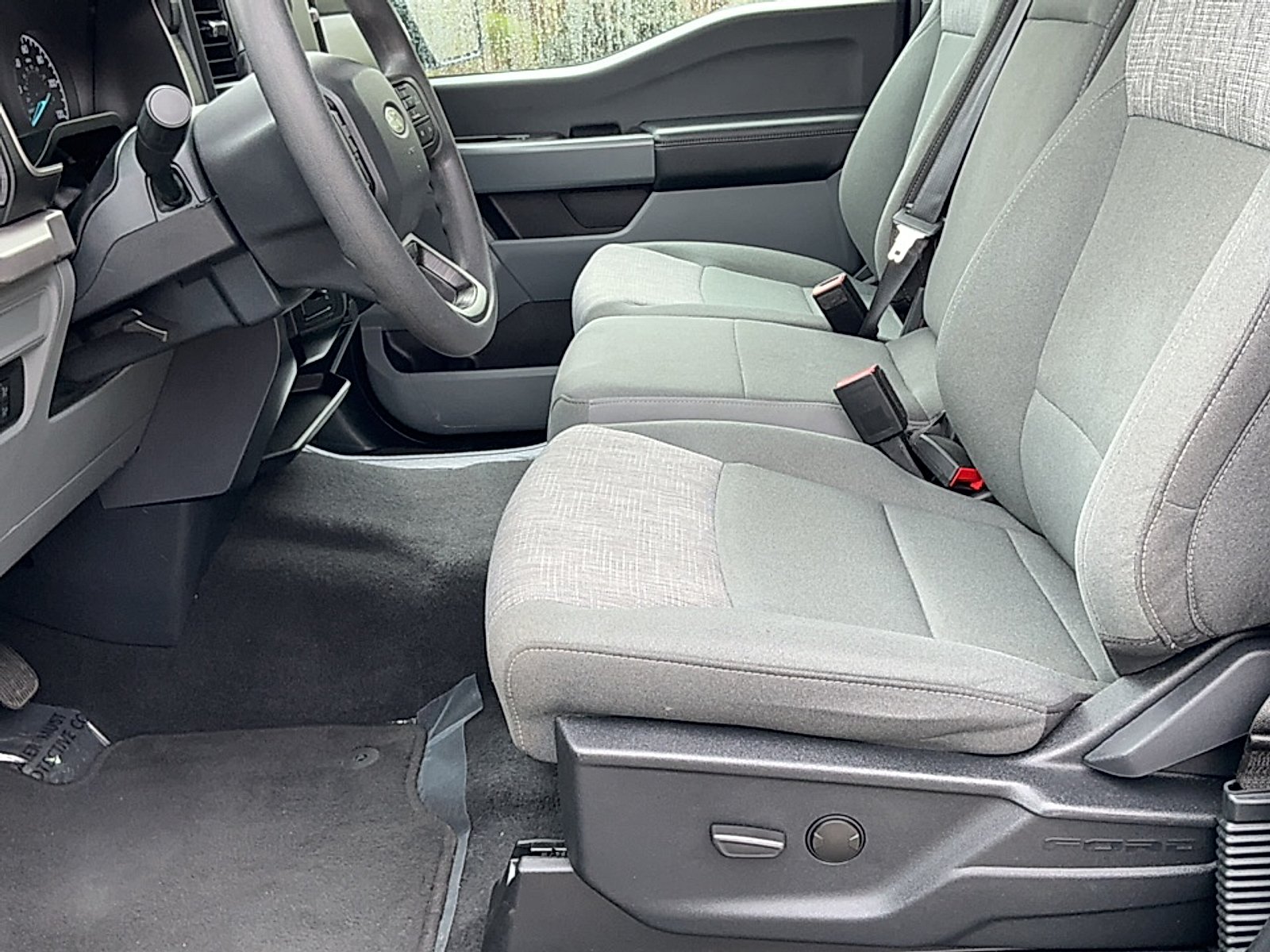 2023 Ford F-150 XLT - Photo 13